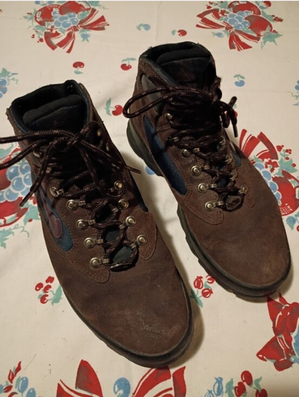 Nike ACG Brown and Blue Suede Ankle Boots Sz 8
